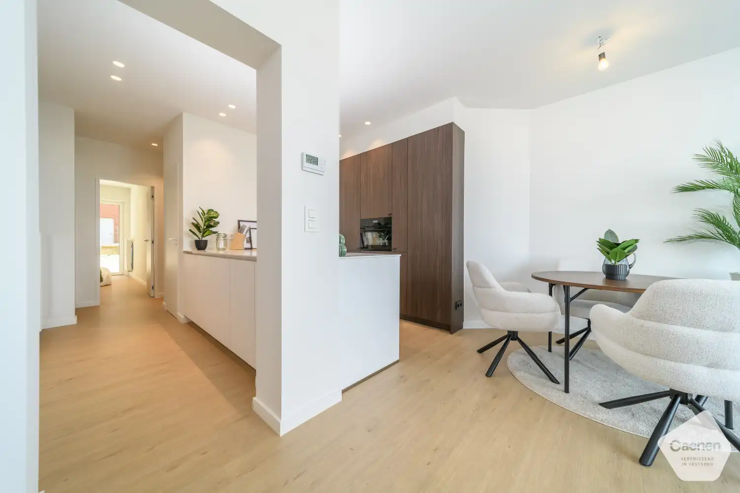 Luxueus gerenoveerd gelijkvloers appartement met zeezicht en zuidgerichte tuin foto 4