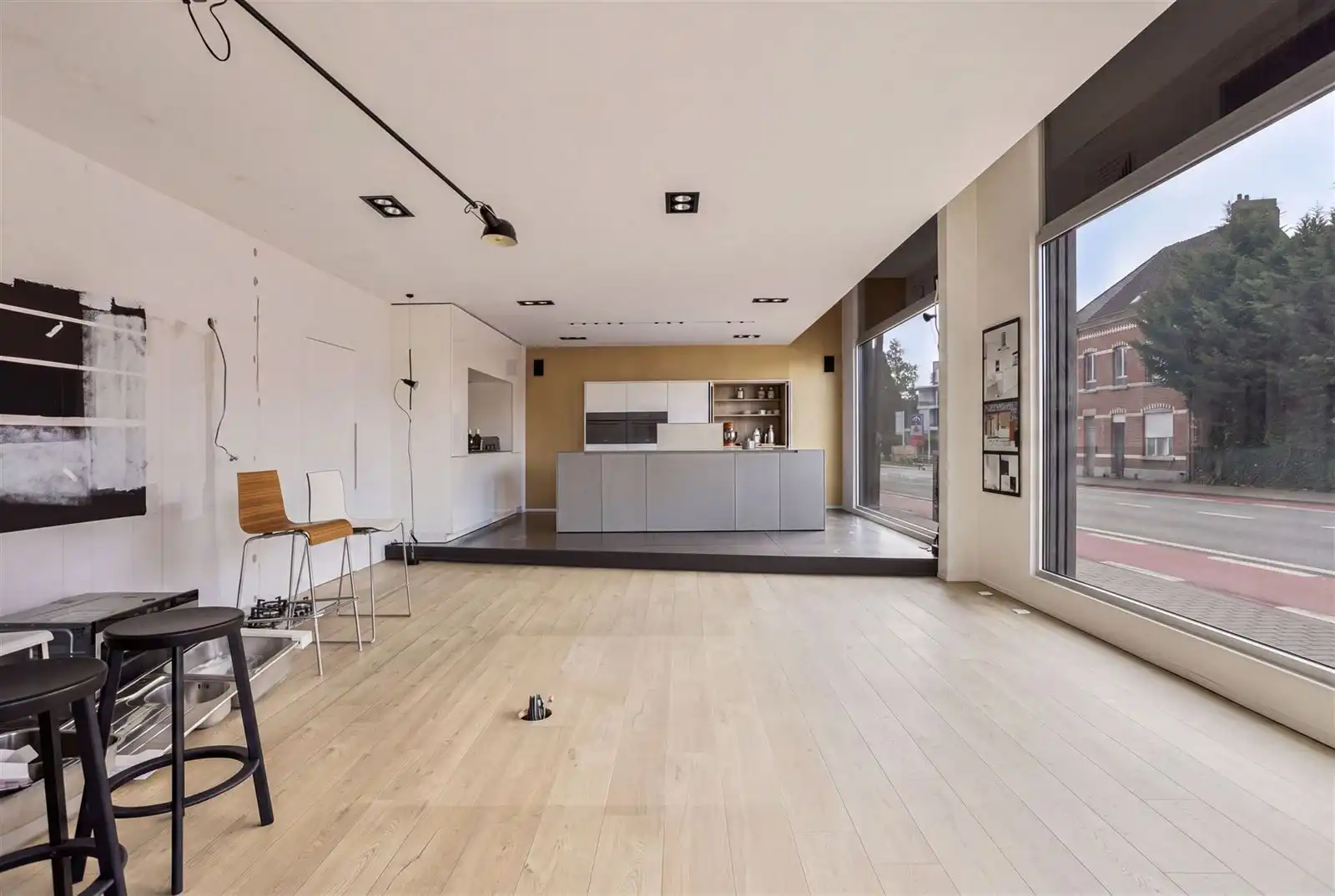 Ruime woning (4slpk) met handelsruimte en magazijn op toplocatie in Halle foto 19