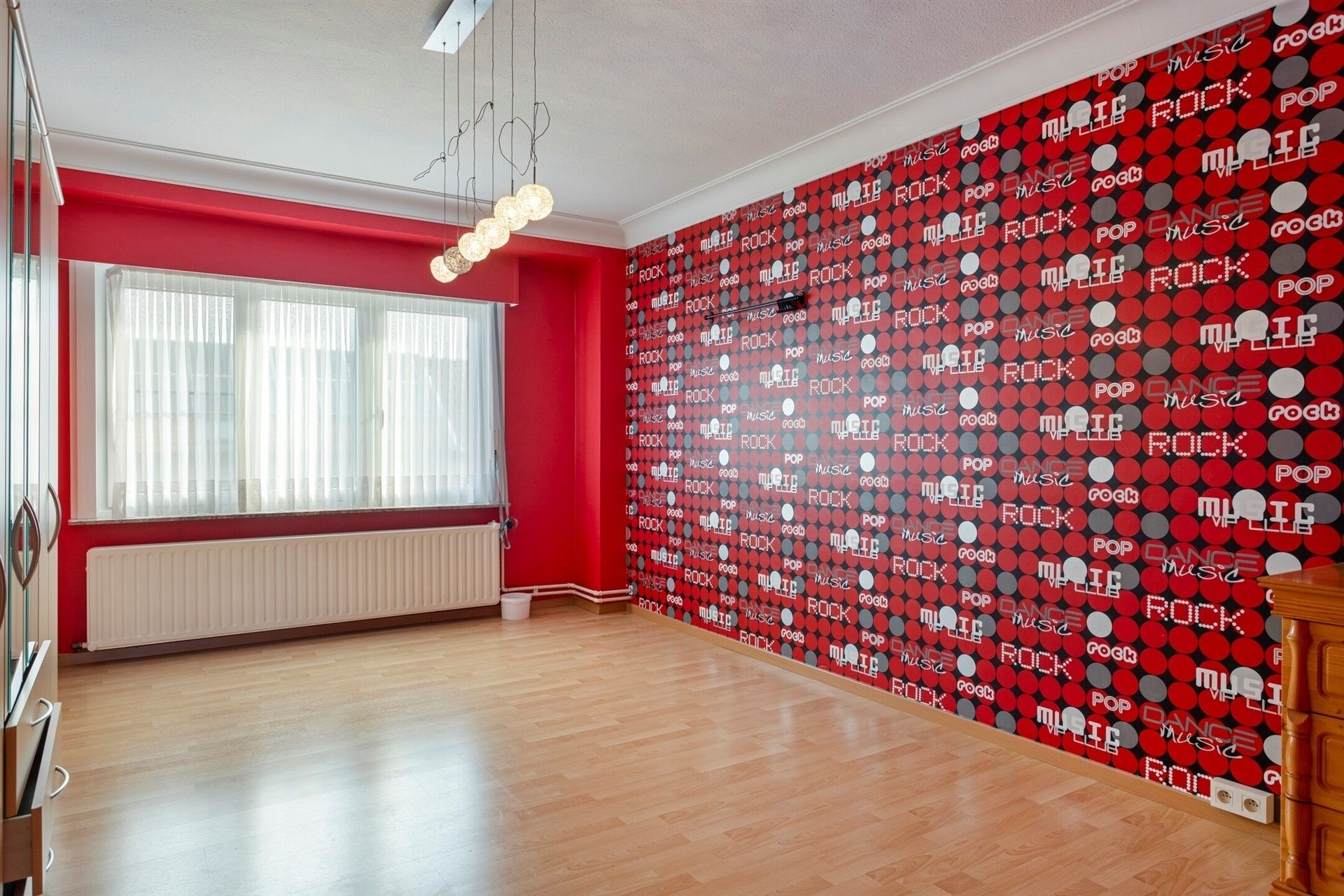 Woning met handelsruimte op commerciële topligging te Mazenzele foto 10