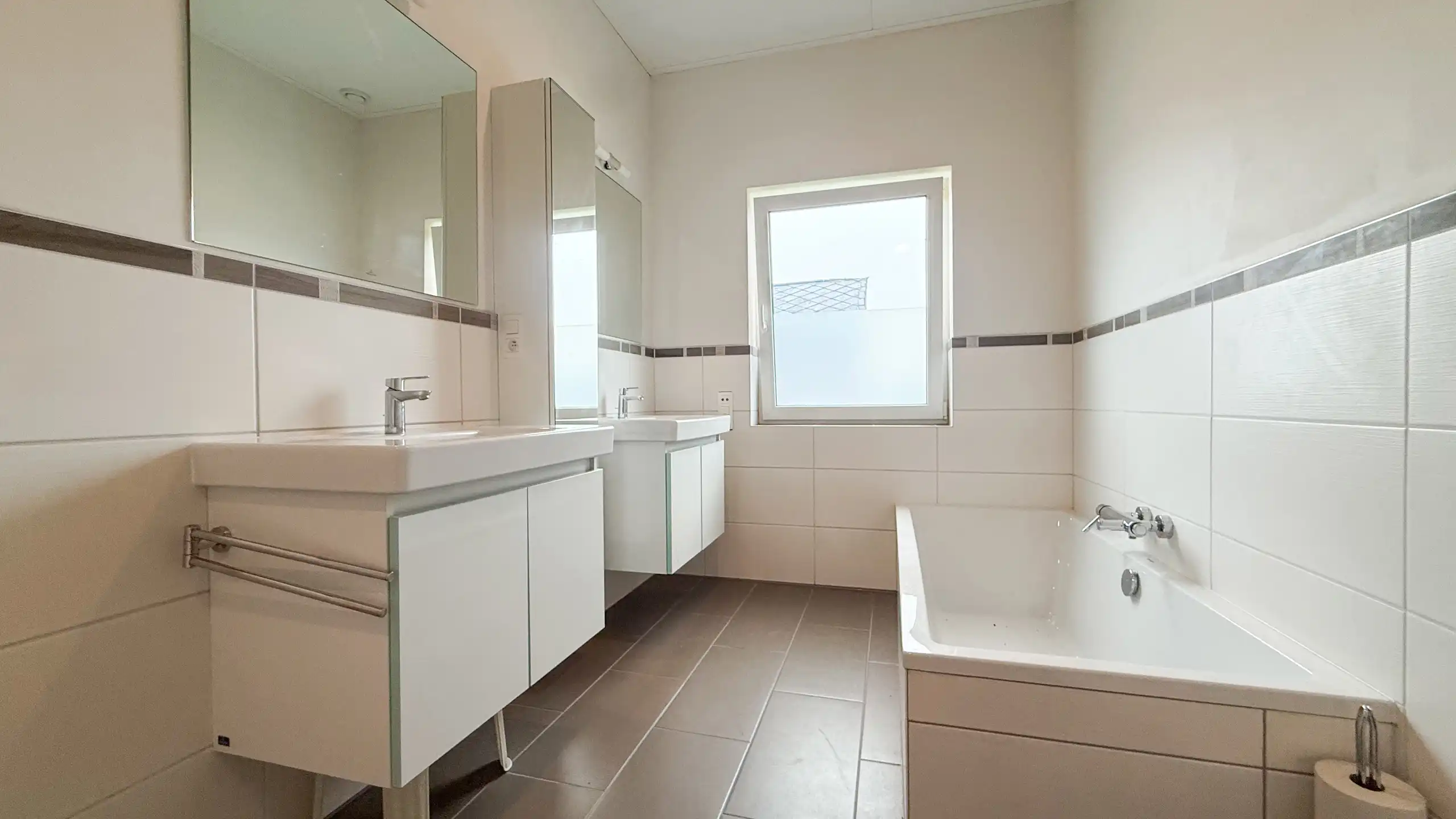 Multifunctionele woning met unieke benedenverdieping!  foto 32
