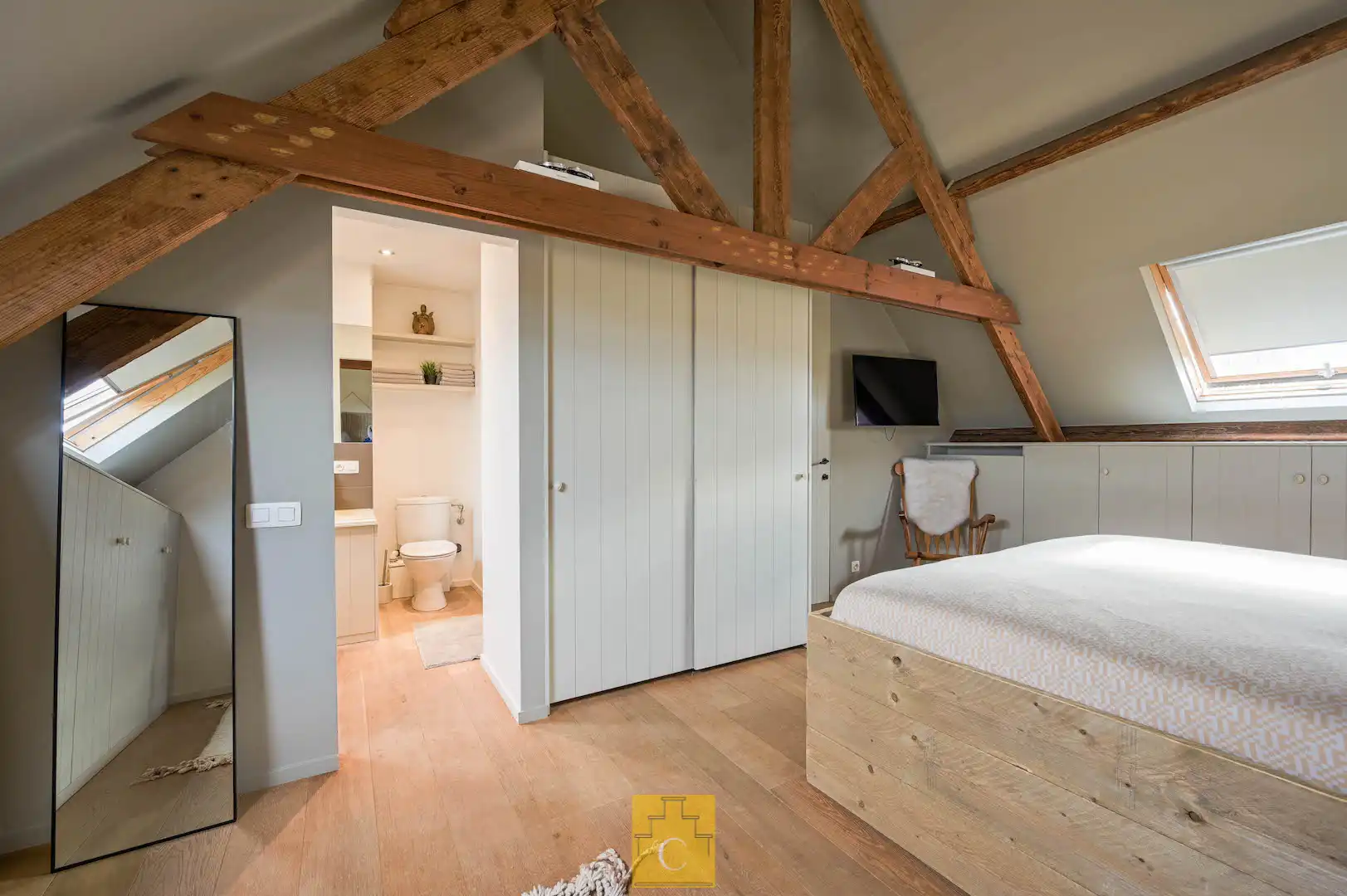 Sfeervolle gezinswoning met garage en tuin in het charmante Lissewege foto 27