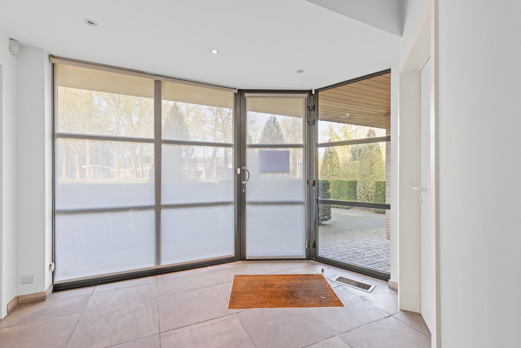 Uitzonderlijke opportuniteit op zichtlocatie! foto 2