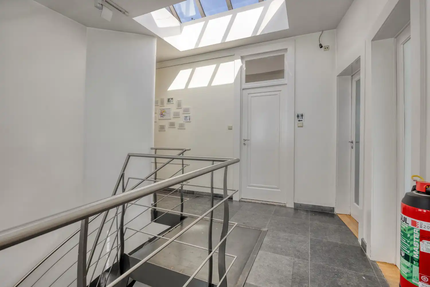Karaktervol interbellum kantoorgebouw in de gegeerde Expowijk te Antwerpen! foto 19