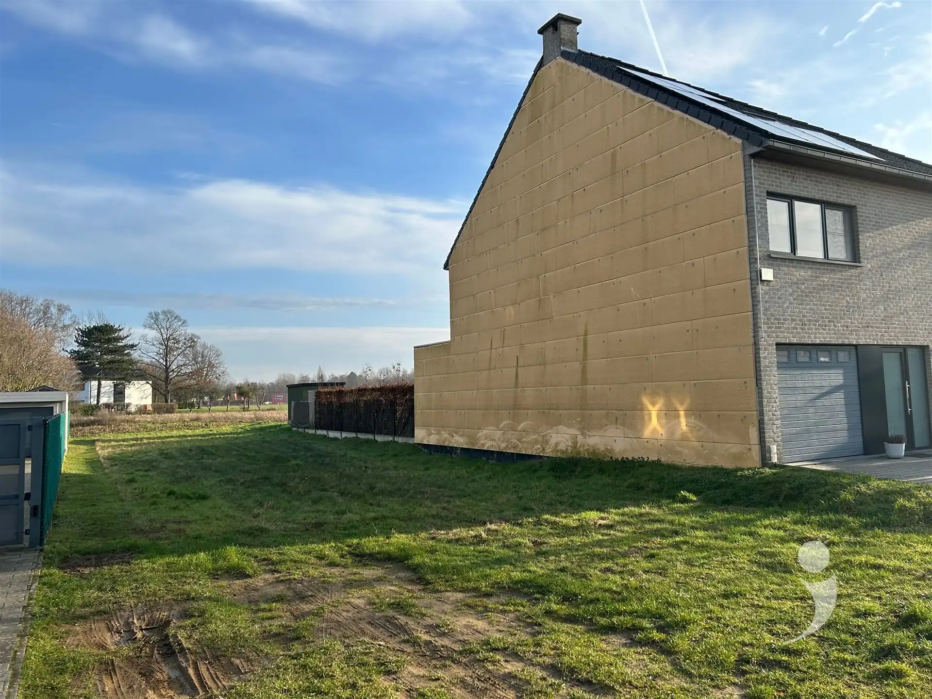 Knappe bouwgrond voor halfopen bebouwing foto 7