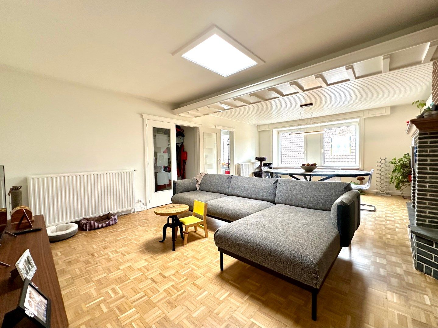 Lichtrijk appartement vlakbij de Coupure foto 3