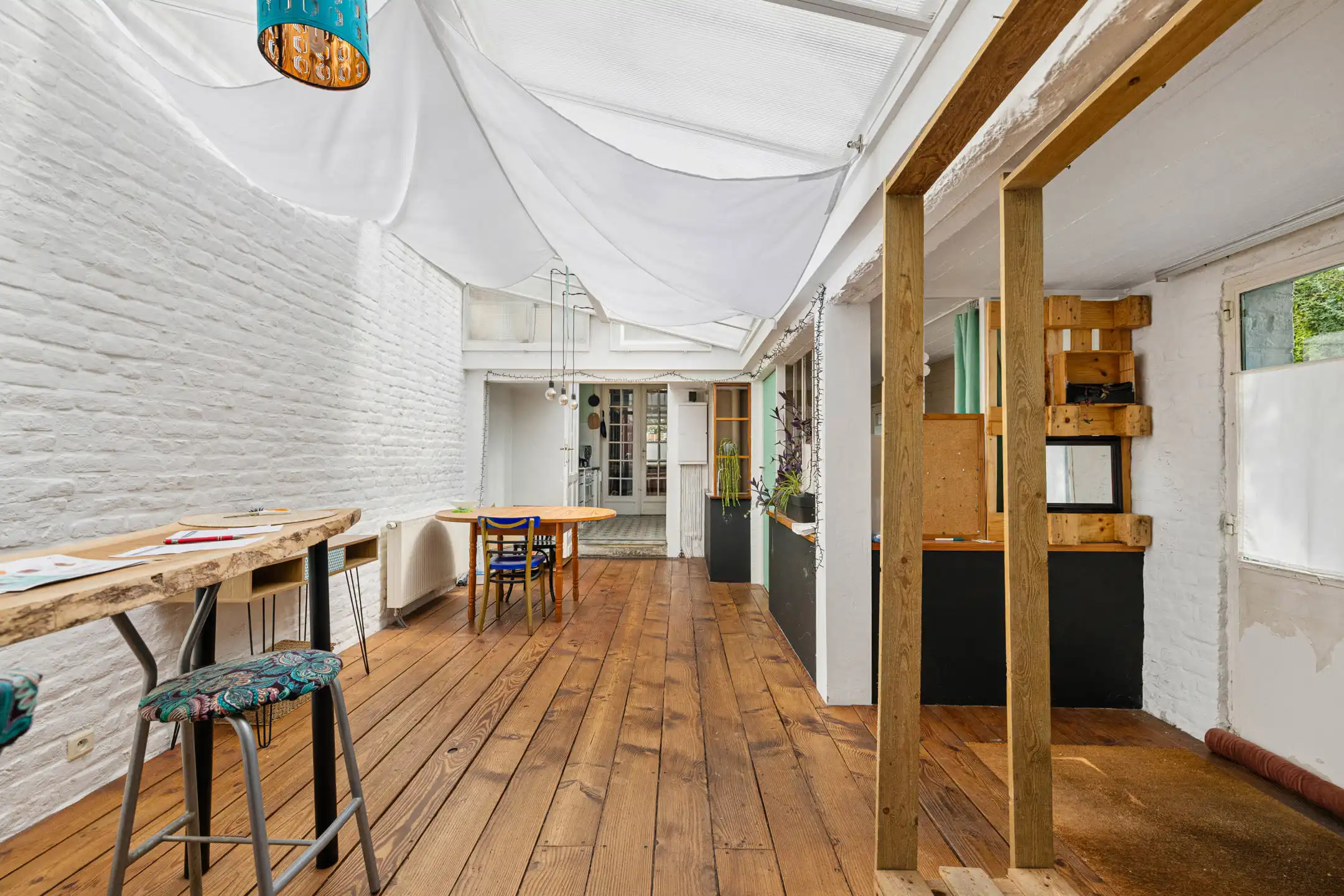 Begane grond 2 slaapkamers van ± 126 m² met tuin foto 5