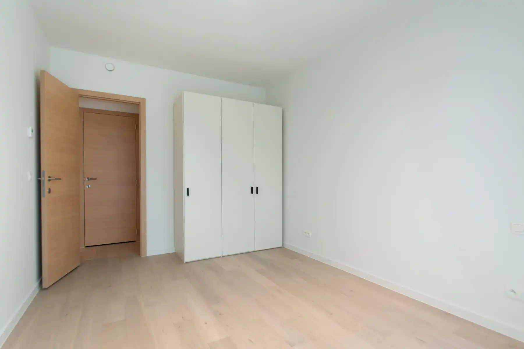 Lichtrijk nieuwbouwappartement met 2k en terras foto 12
