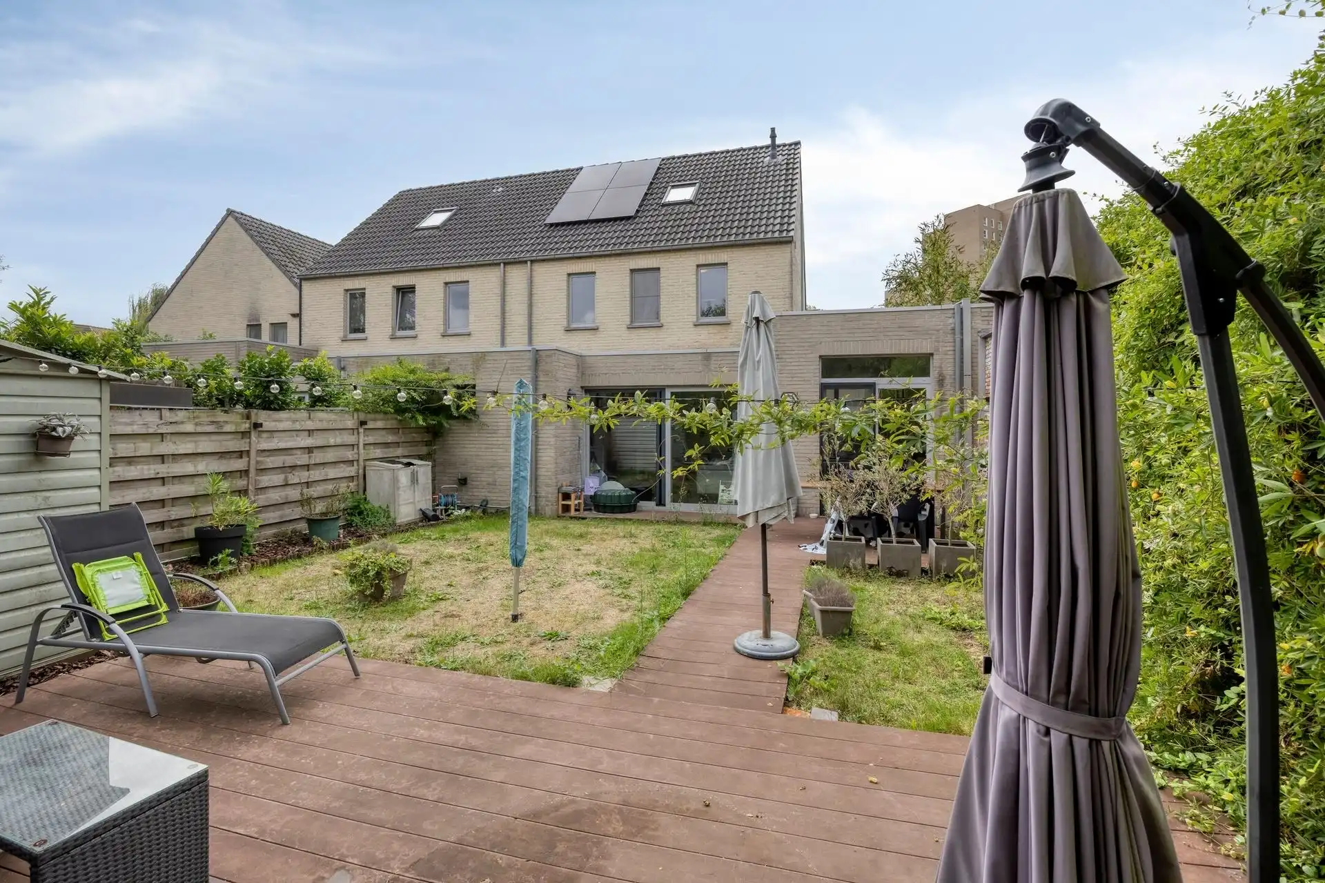 STIJLVOLLE EN INSTAPKLARE WONING MET TUIN EN CARPORT ! foto 15