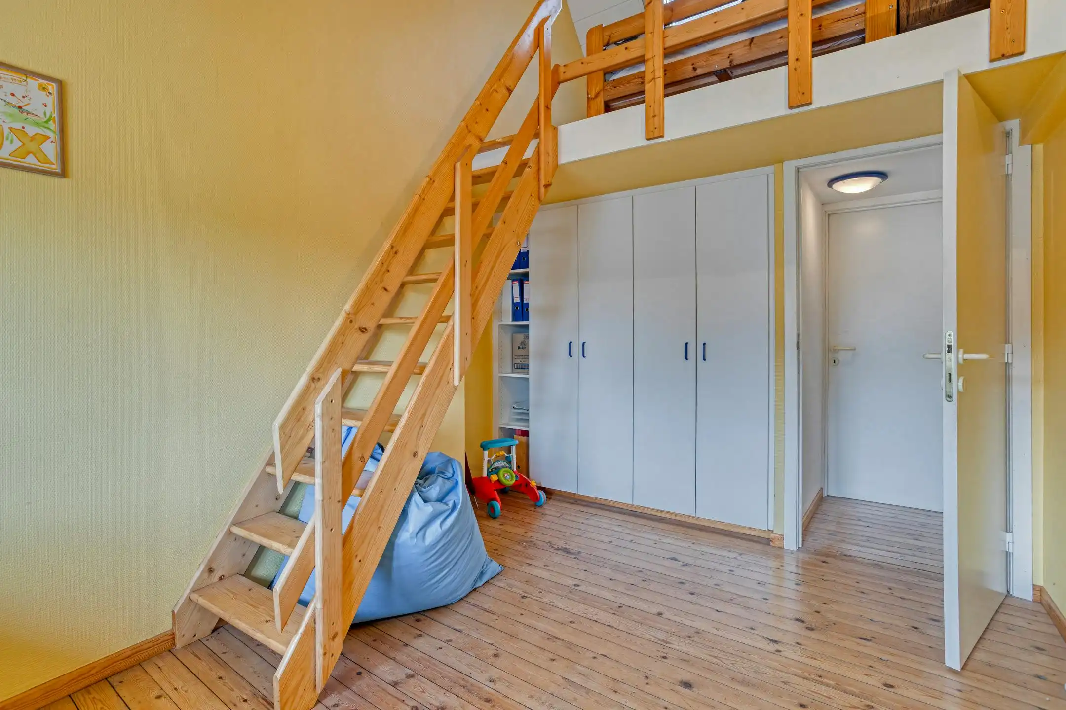 Instapklaar huis in het centrum van Waregem met 5 kamers foto 11