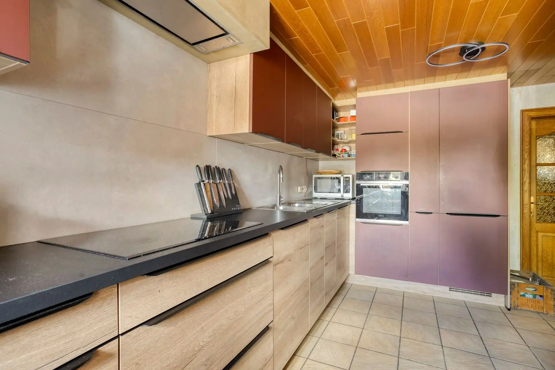 CENTRUM SINT-PIETERS-LEEUW : ruime 2-gevelwoning met atelier/commerciële ruimte (3 slpks) met grote tuin en private autostaanplaats foto 7