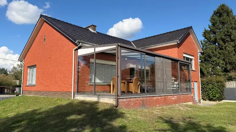 Instapklaar landhuis van 215m² op 5 are 79 ca foto 3