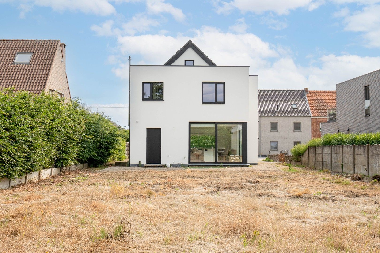 Instapklare woning met 3 slpkmrs op een perceel van 890m²! foto 31