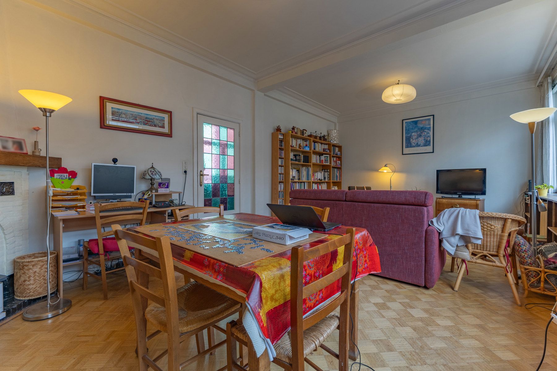 Gunstig gelegen appartement met 2 slaapkamers foto 3