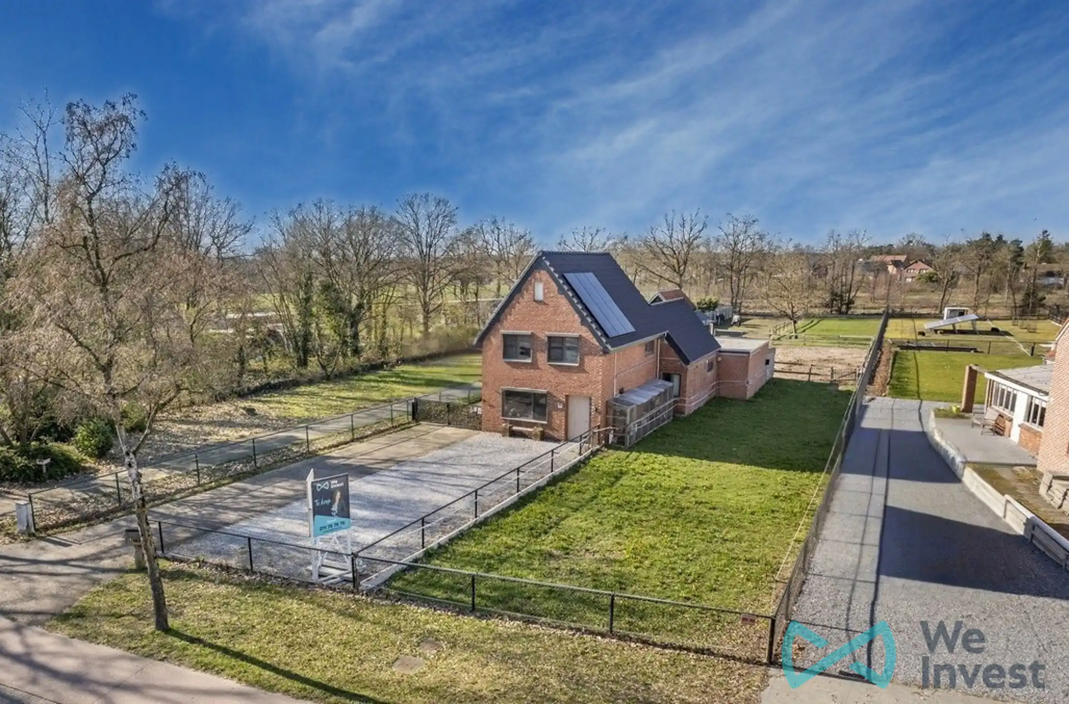 Vernieuwde woning met weiland en mogelijke praktijkruimte foto 4
