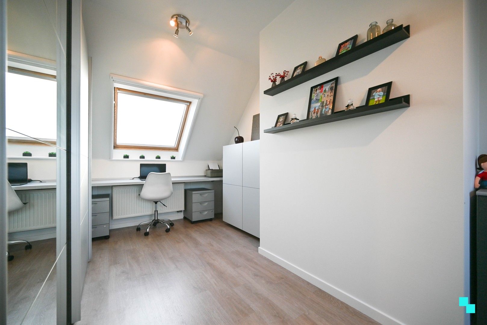 Riant, instapklaar appartement te Kortrijk foto 24