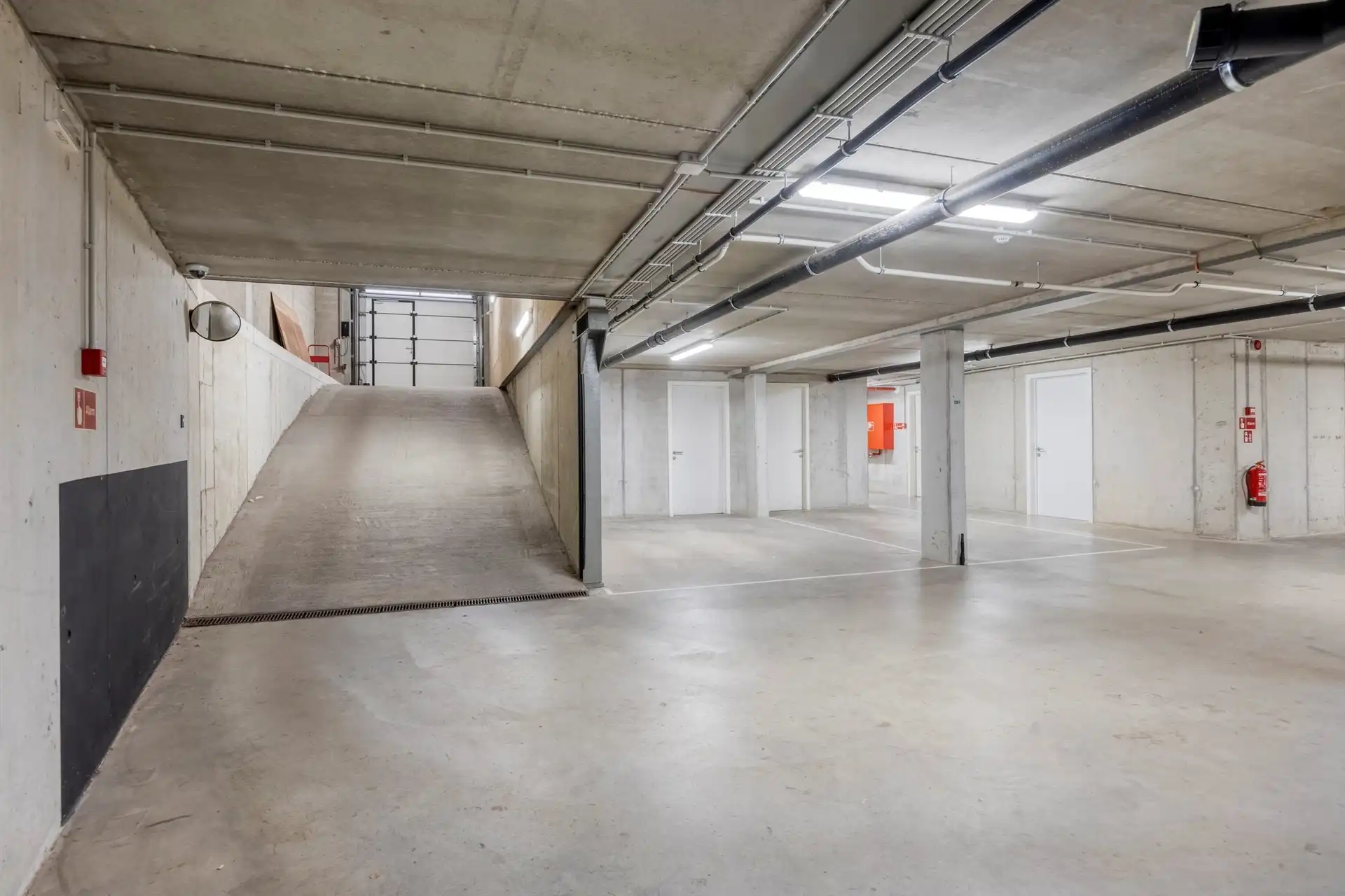 Praktijk/kantoor ih centrum met veel parkeermogelijkheden  foto 14