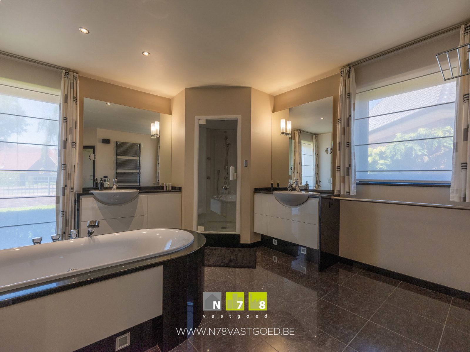 Villa te koop foto 16