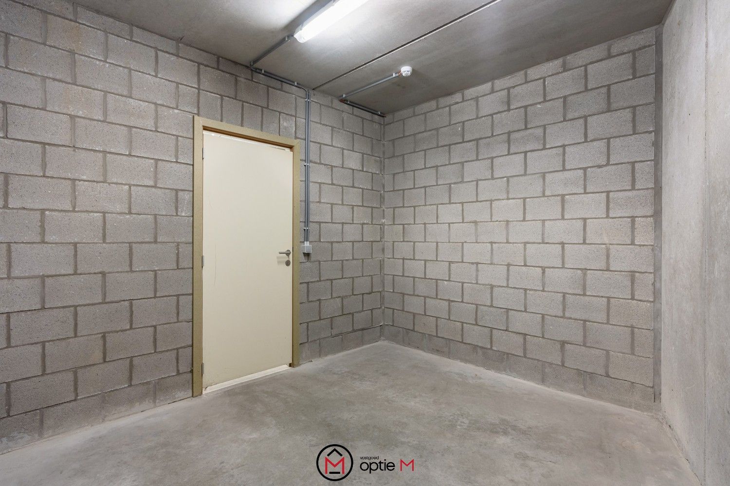 Gelijkvloers appartement met terras, tuin en kelder foto 15
