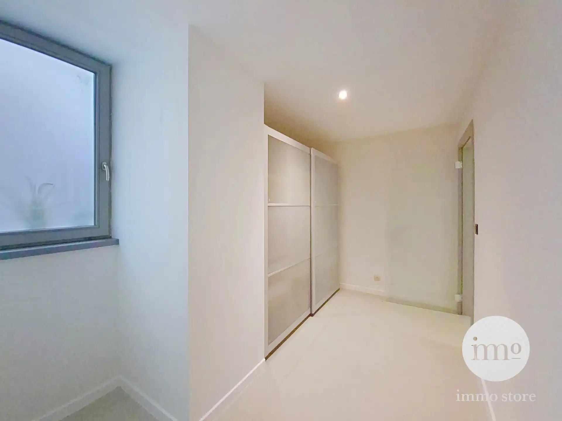 Ruim 2/3-slaapkamerappartement met privétuin foto 10