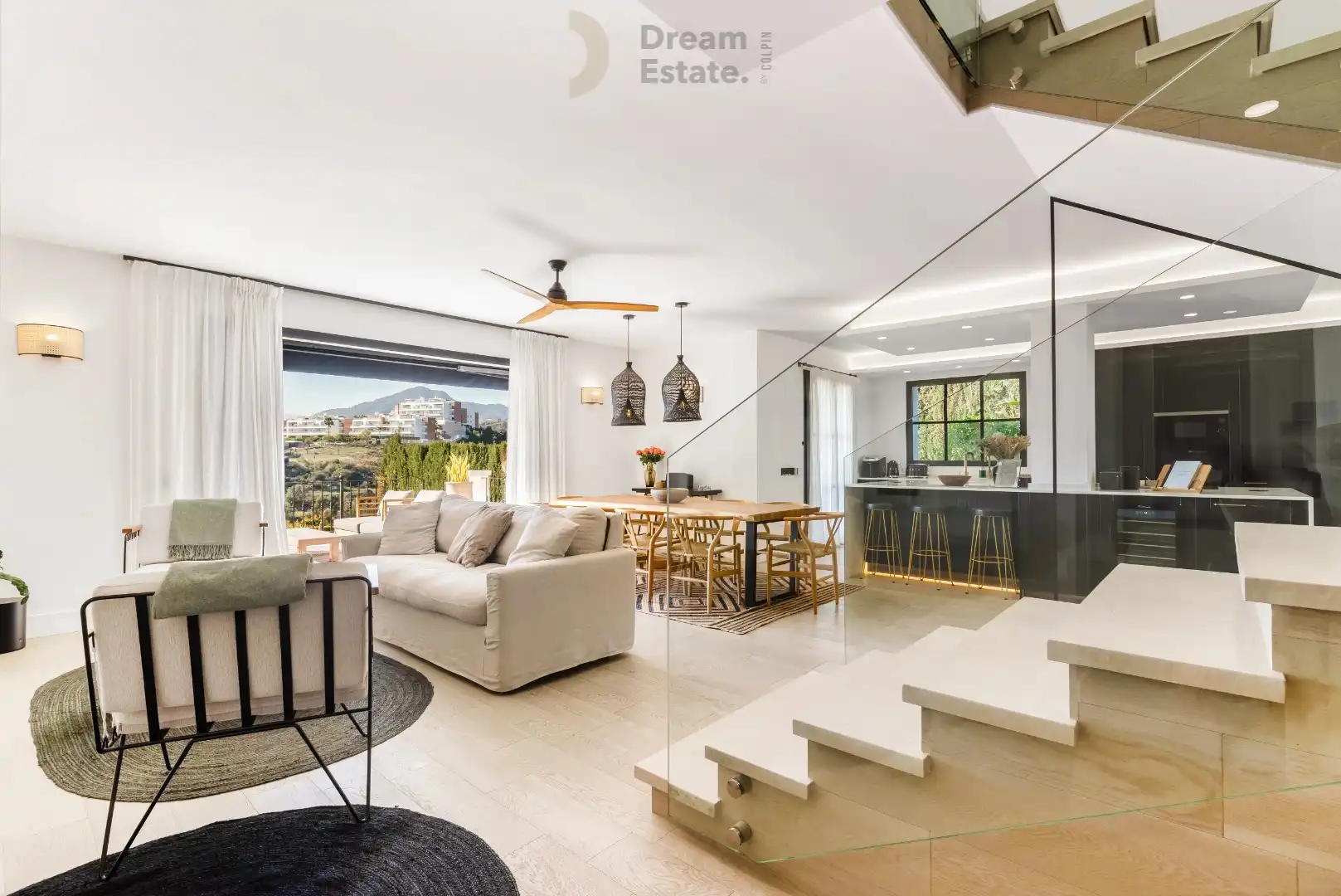 Een mooie ruime villa in de exclusieve afgesloten gemeenschap van Puerto del Capitán, Nueva Andalucia. foto 10