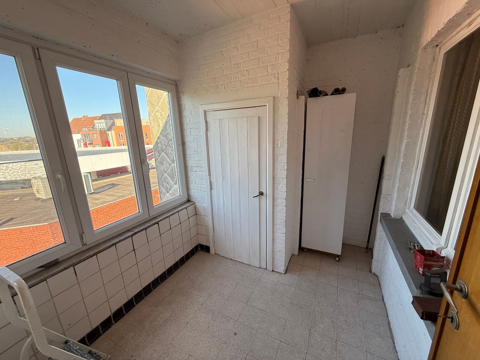 Goed gelegen woning met vier slaapkamers foto 17