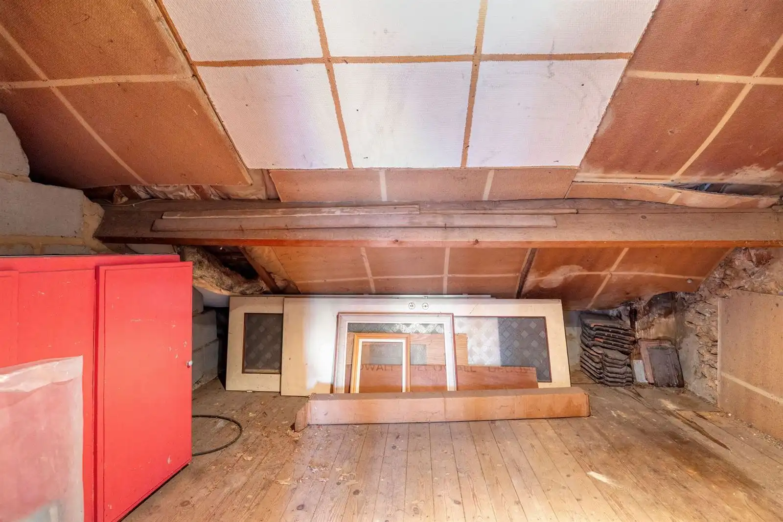 Twee- drigevelwoningen te renoveren. foto 11