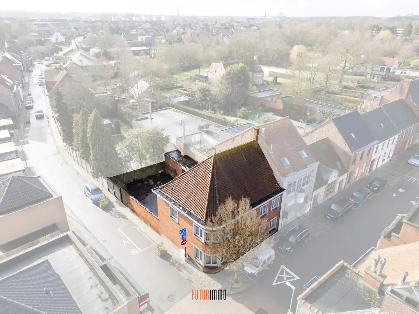 Karaktervolle hoekwoning in Rumbeke foto 3