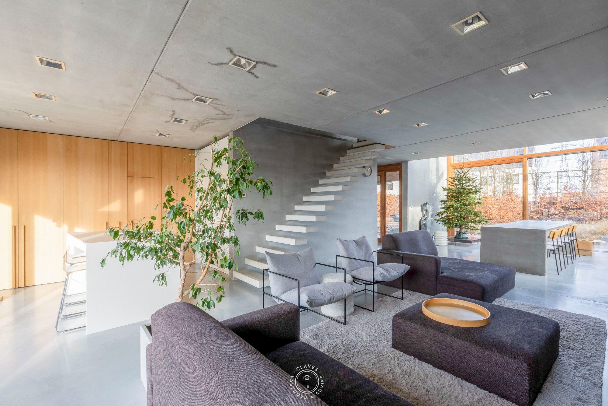 Architecturaal pareltje met praktijkruimte foto 3