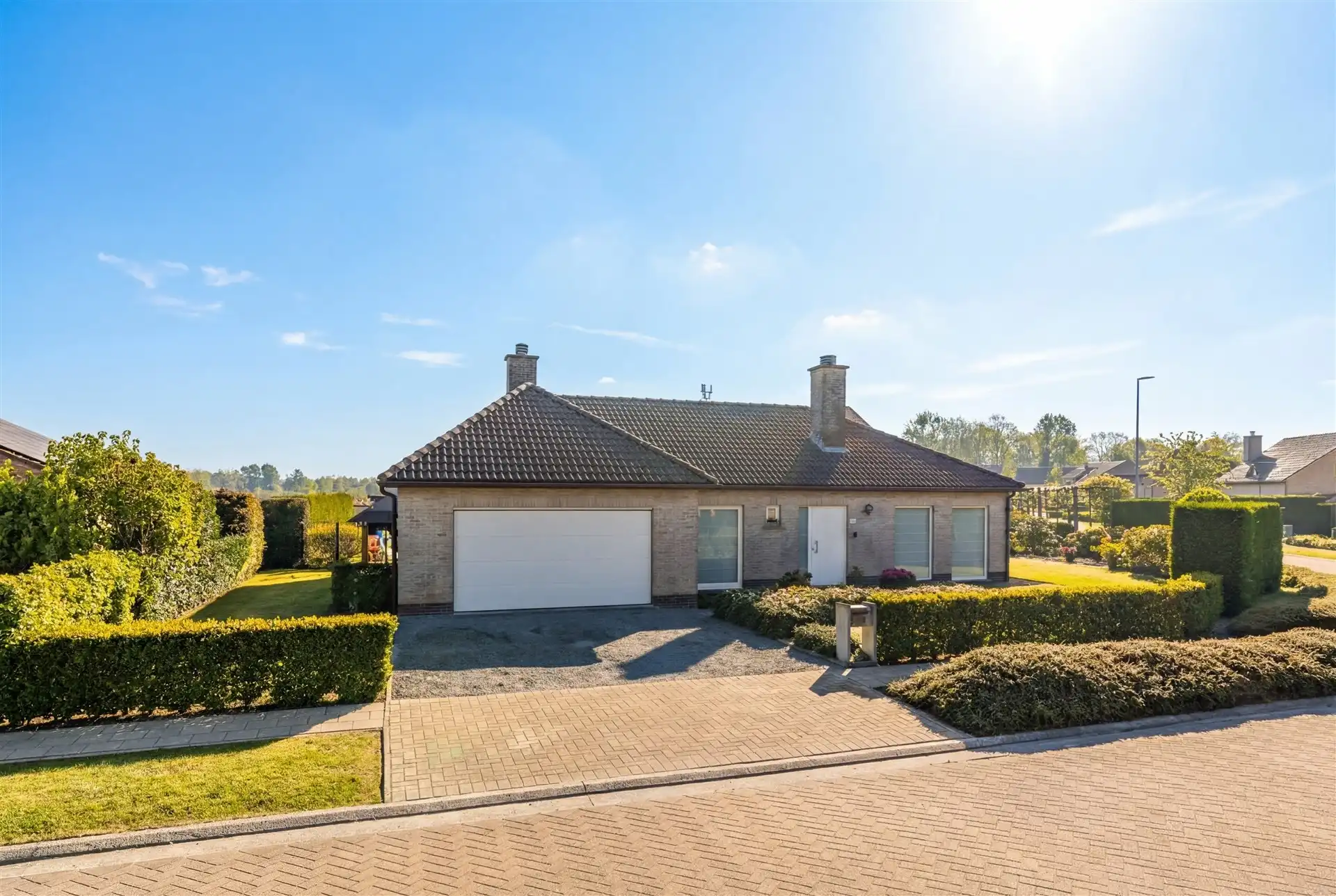 Bungalow met 3 slks op topligging foto 2