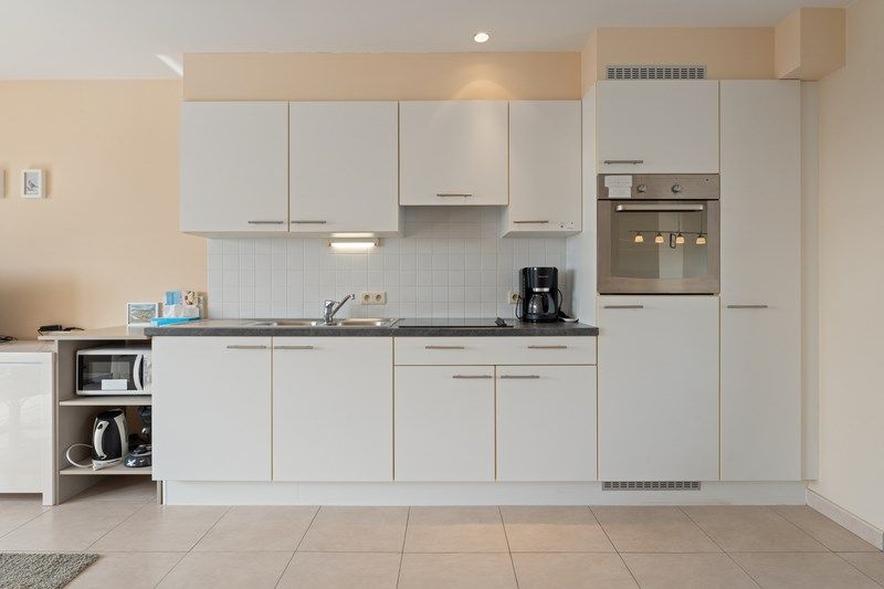 RECENT  EN CENTRAAL GELEGEN PENTHOUSE APPARTEMENT  MET  2 SLAAPKAMERS TE KOOP foto 5