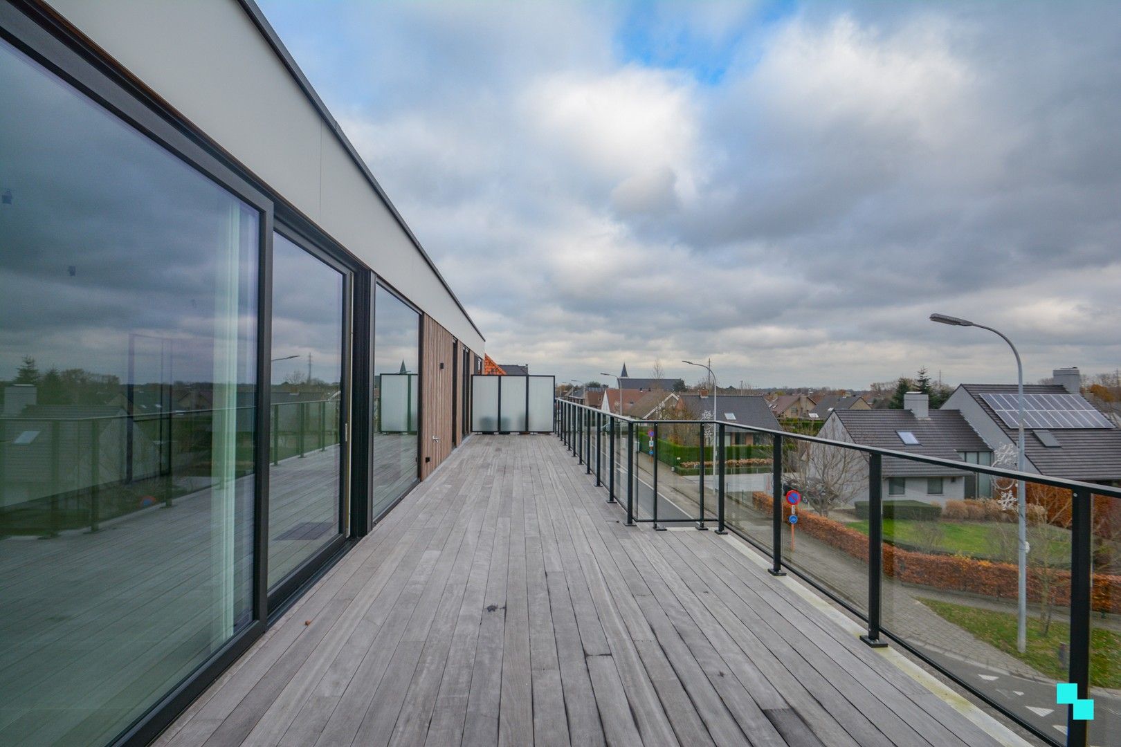 Recent appartement op de Bosmolens met riant terras. foto 12