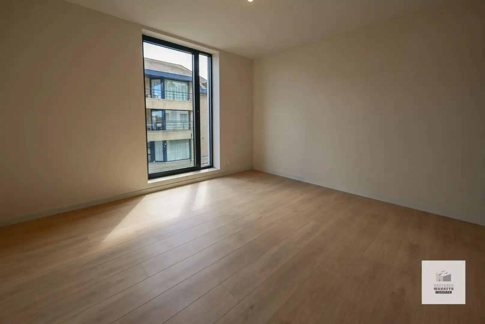 Moderne en energiezuinig nieuwbouw met 4 slaapkamers, tuin en garage foto 19