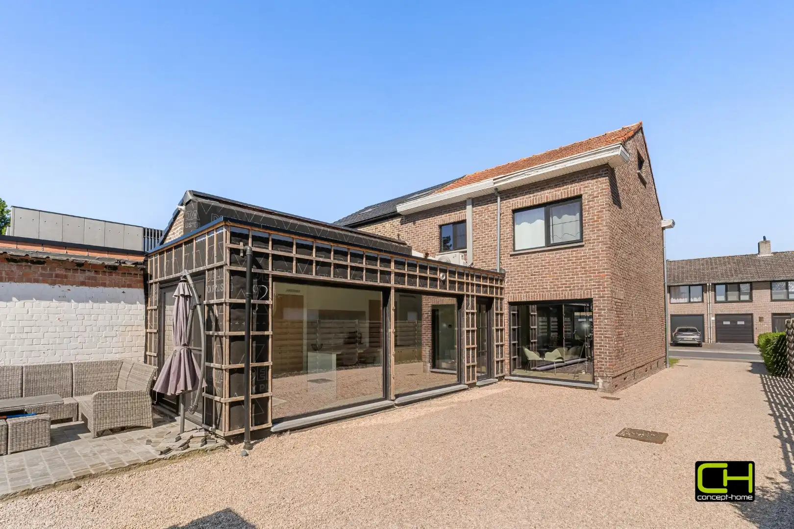 Halfopen bebouwing te koop nabij het centrum van Zomergem foto 21