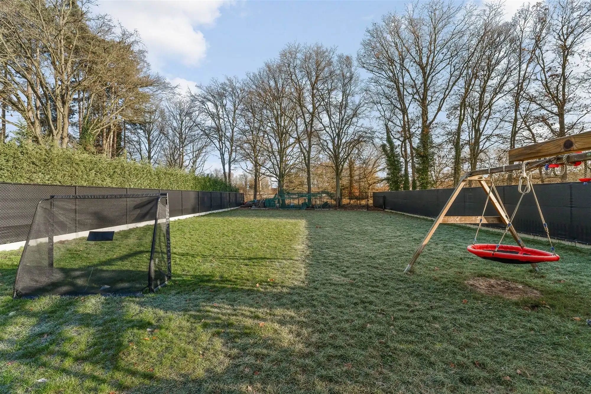 MODERNE EN RECENT GEBOUWDE WONING MET 5 SLAAPKAMERS OP EEN RUIM PERCEEL VAN 13A46CA TE PAAL foto 3