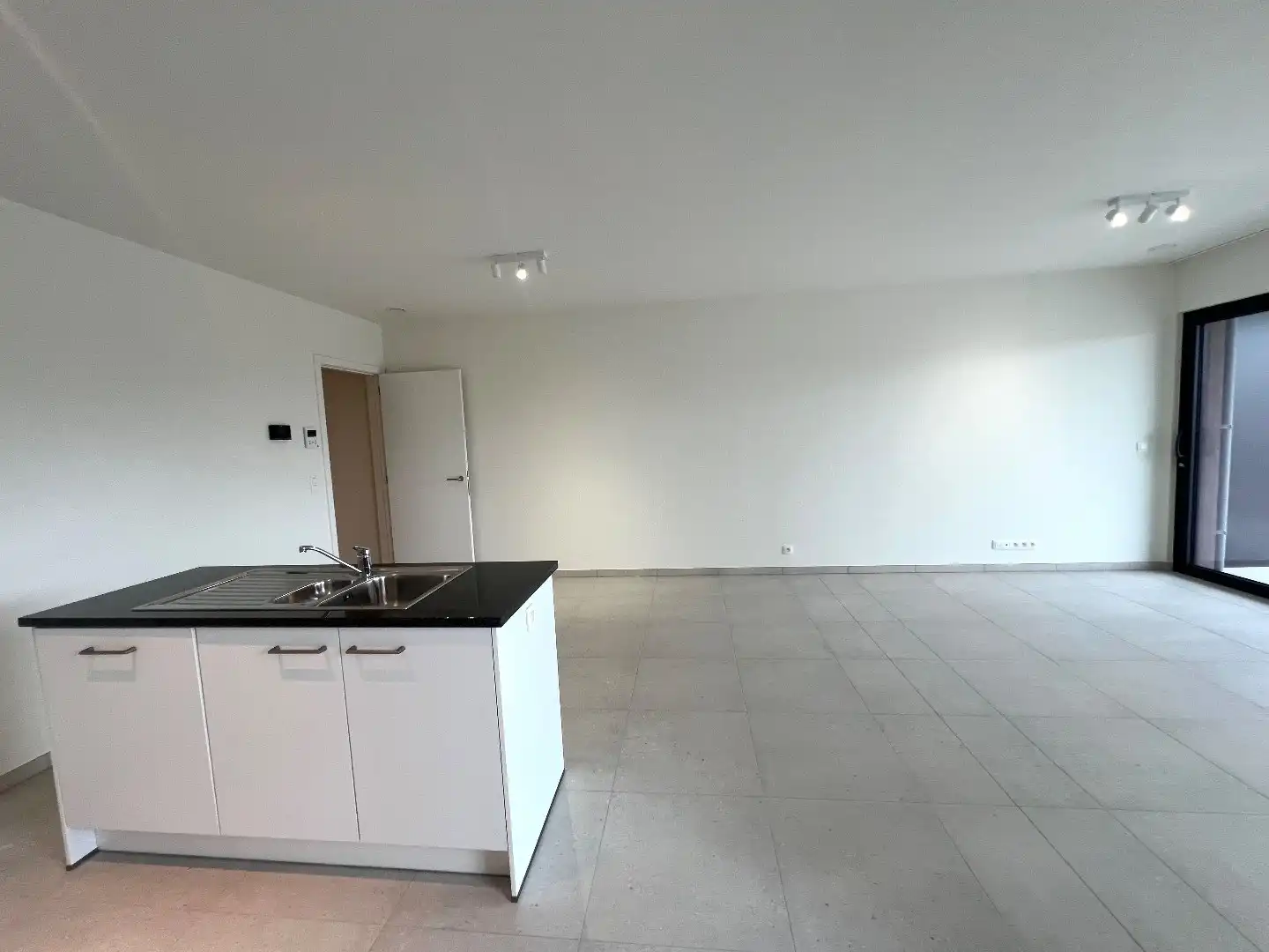 Luxe nieuwbouw appartement, 68m², 2 terrassen, 1 slpk, op toplocatie foto 7