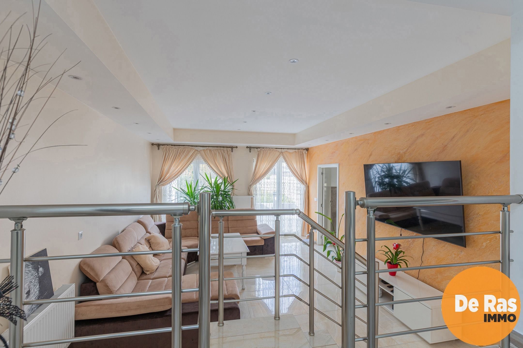 OORDEGEM - Instapklare woning met 4 kamers op goede locatie foto 7