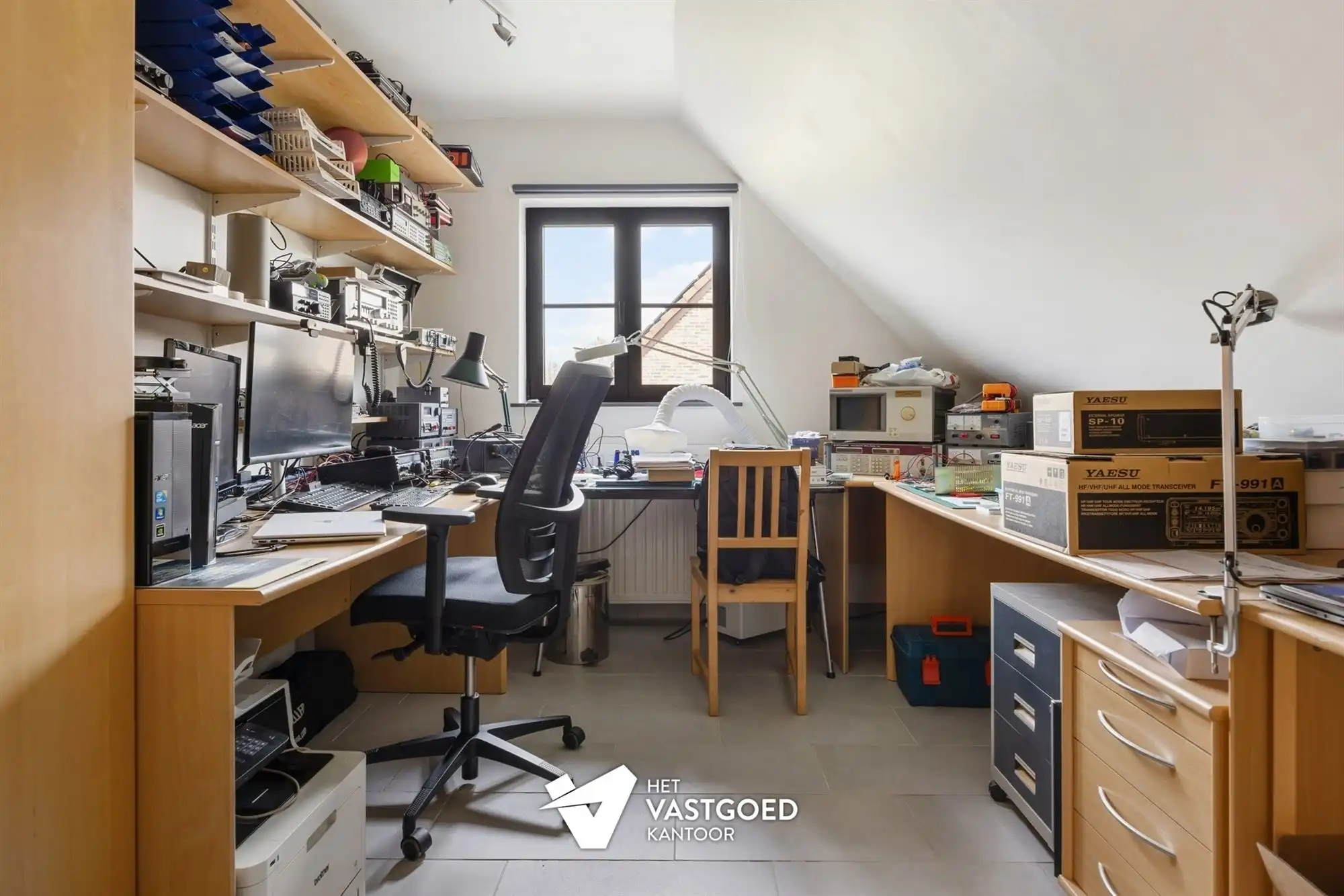 PERFECT ONDERHOUDEN WONING MET 6 SLAAPKAMERS EN WERKHUIS/GARAGE IN GROENE OMGEVING TE VIVERSEL foto 28