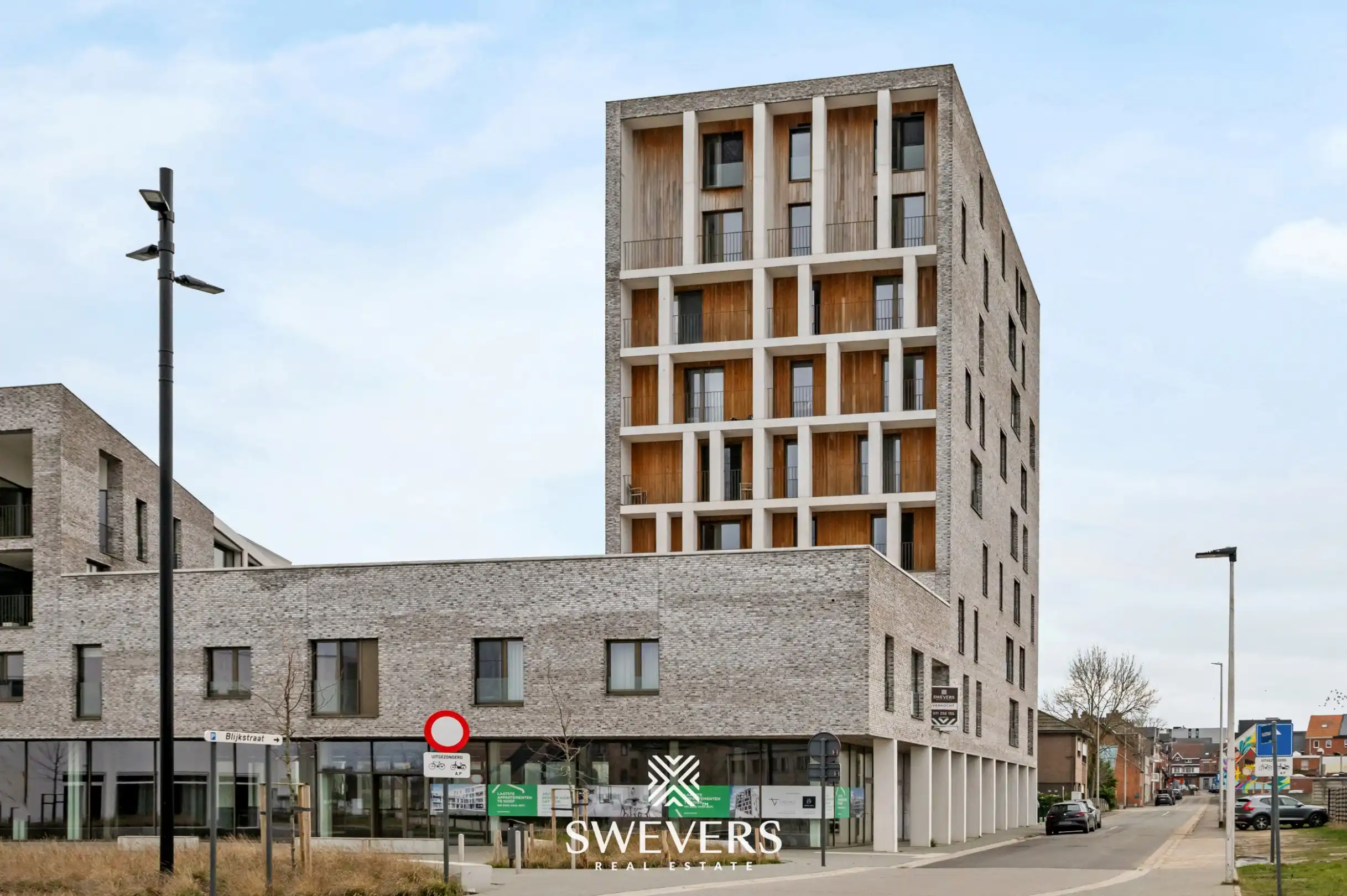 Uniek en luxueus penthouse van 222 m² op 8 ste verdieping in centrum Beringen  foto 36