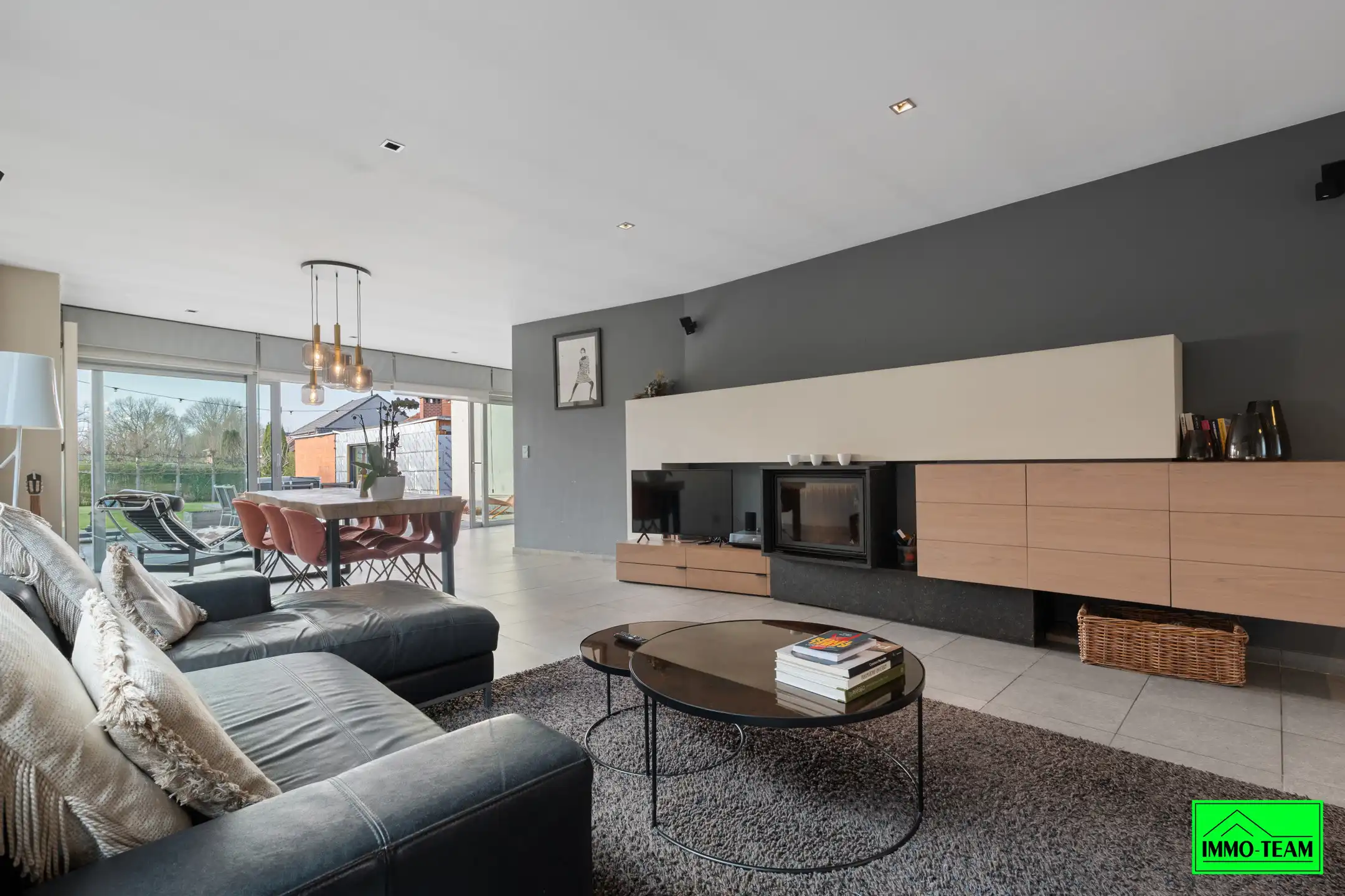 Ruime, energiezuinige villa in groene en rustige omgeving  foto {{pictureIndex}}