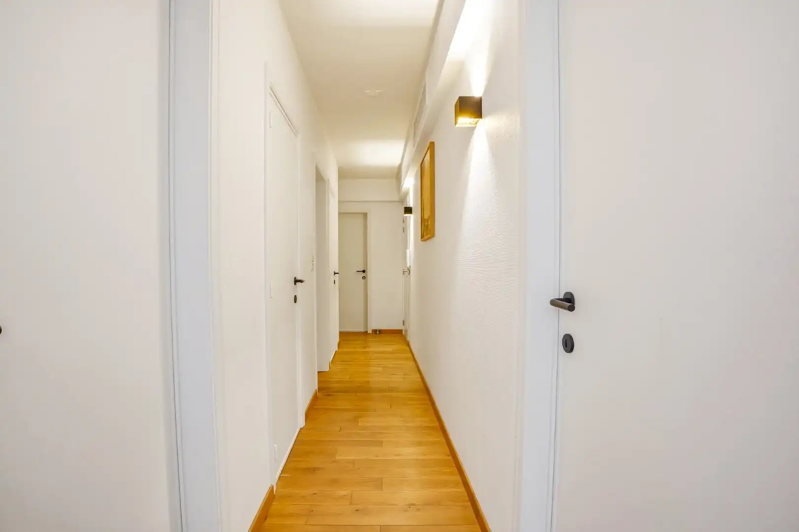 Instapklaar en lichtrijk 3-slaapkamerappartement (109 m²)met terras en parkeerplaats te Oostduinkerke.  foto 7