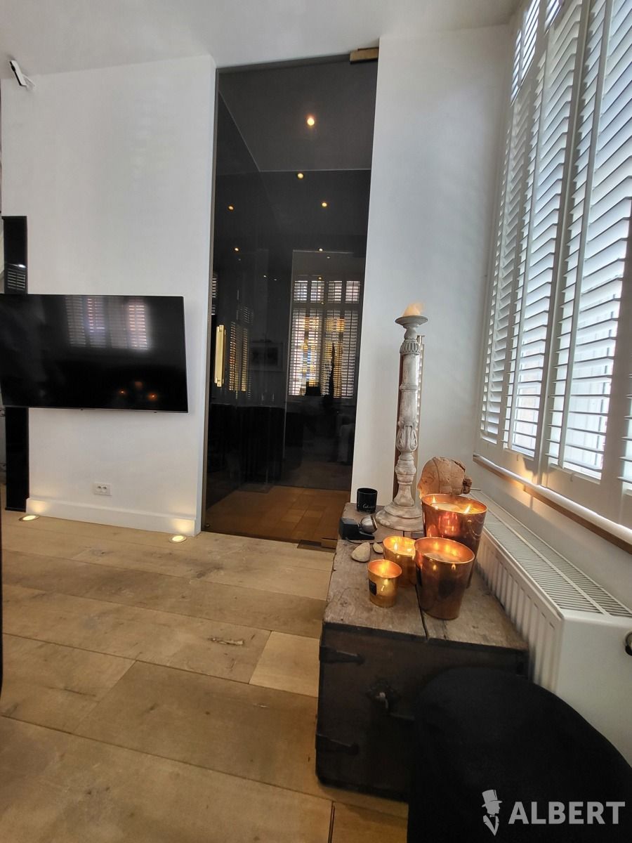 Luxueus gerenoveerd herenhuis in hartje Brugge foto 34