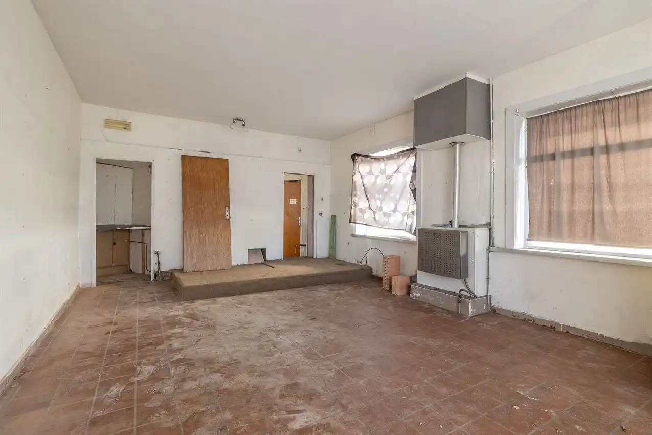 Handelszaak uiterst commercieel gelegen foto 6