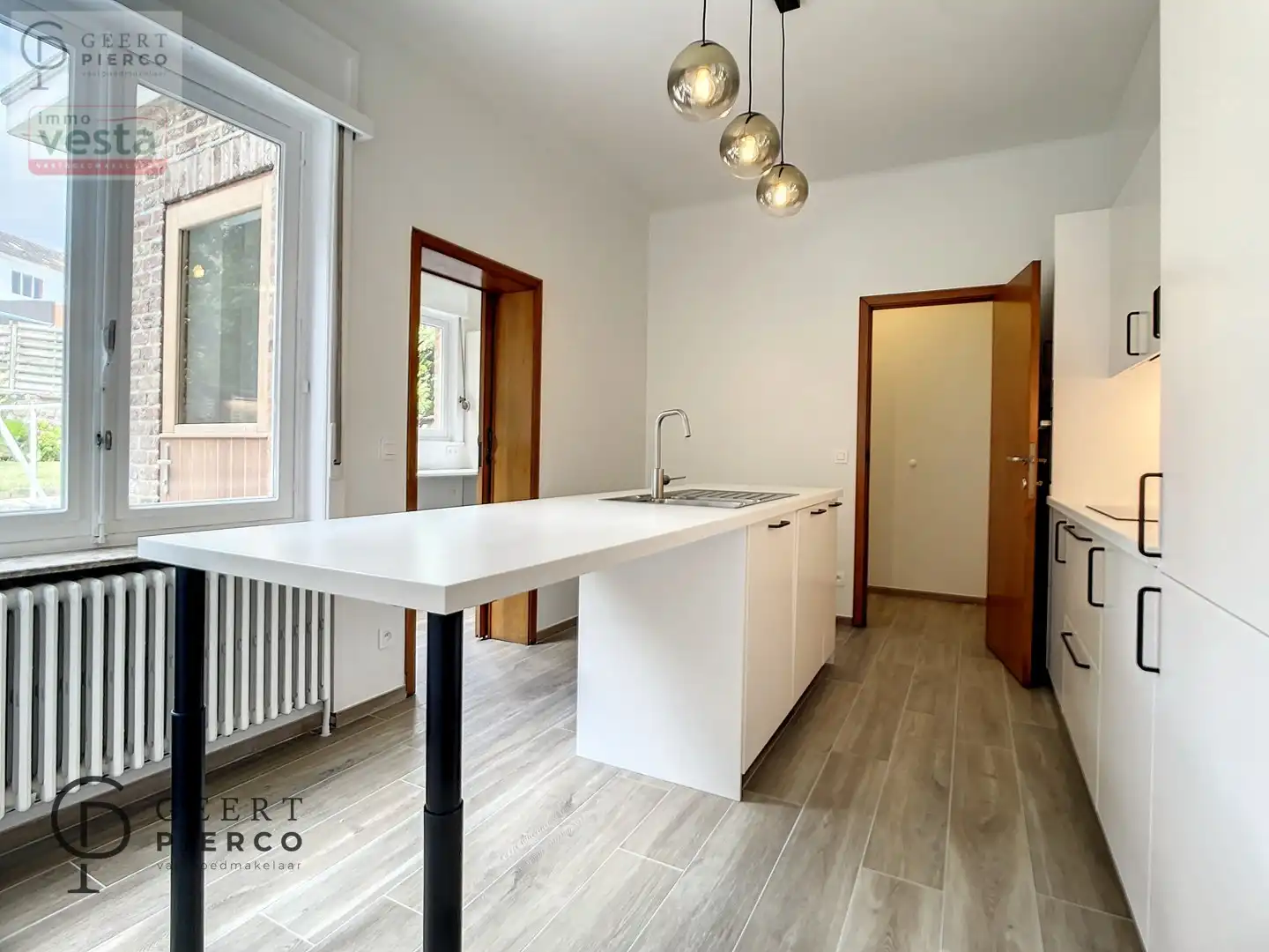 Prachtige gerenoveerde gezinswoning foto 9