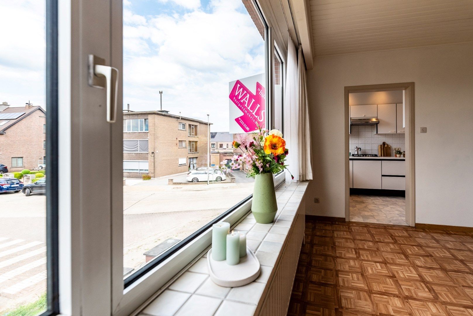 Ruim 2 slaapkamer appartement met garage in Boechout! foto 5
