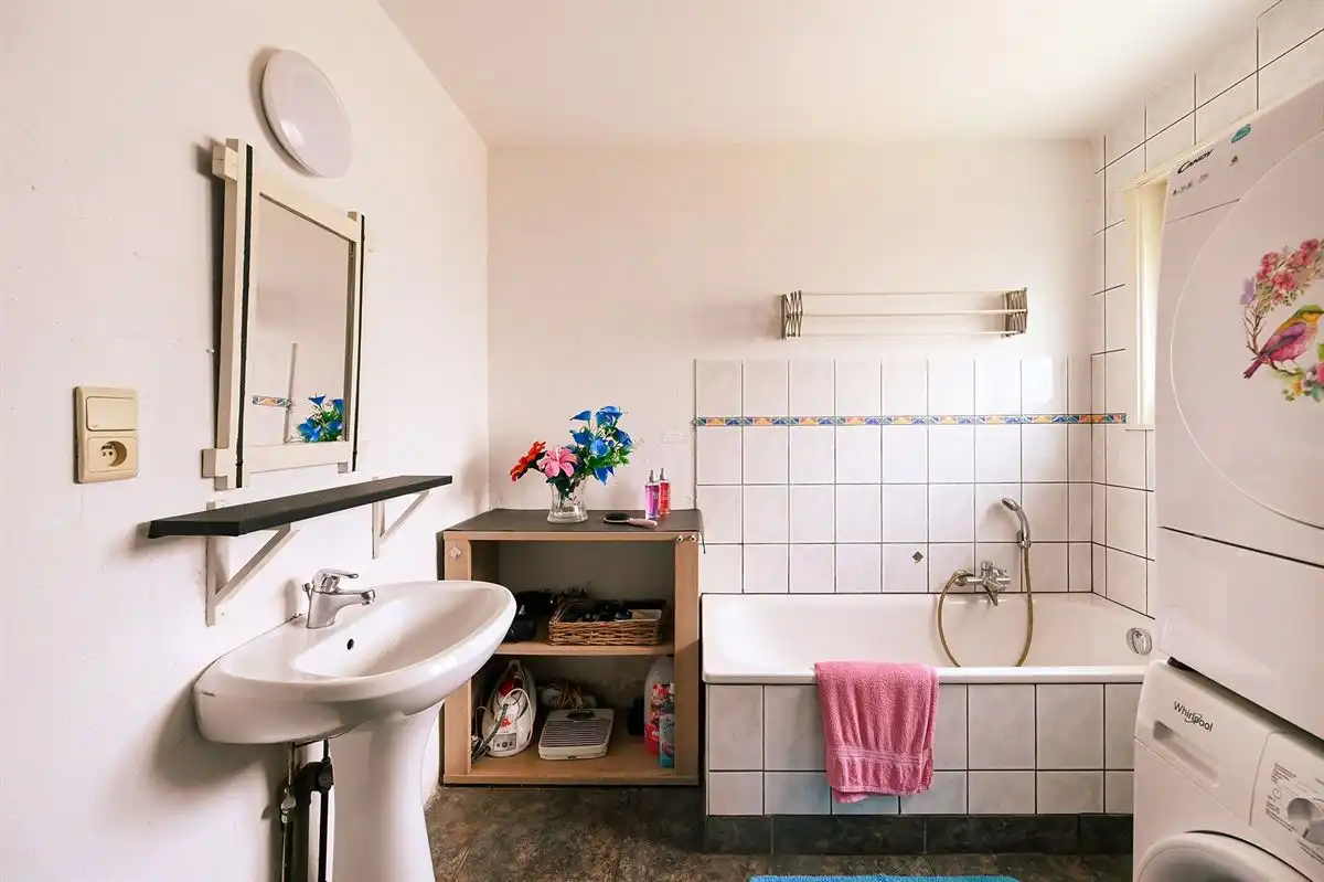 Rustig gelegen te renoveren half-open bebouwing foto 16