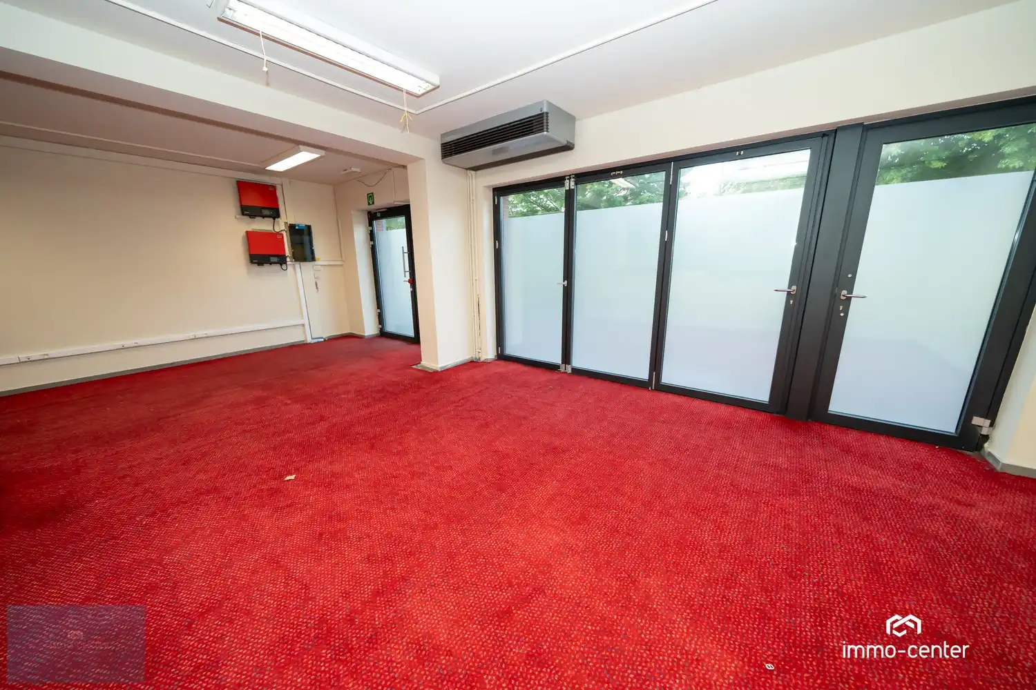 Te huur: Handelspand met topligging op André Dumontlaan foto 5