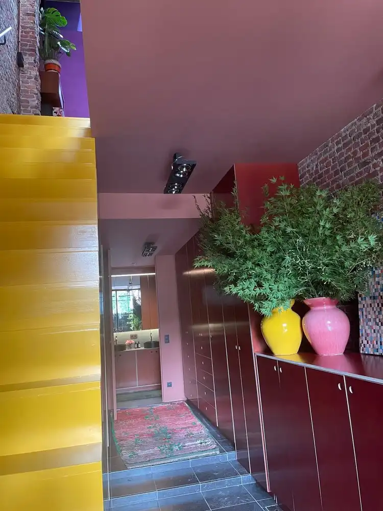 Karaktervolle erfgoedwoning op topligging tegenover de Sint-Gummaruskerk. foto 63