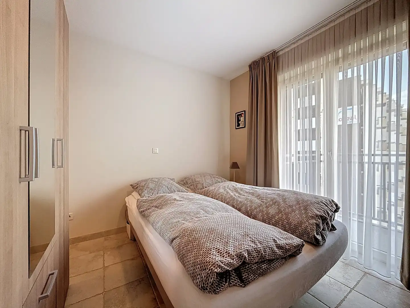 Stijlvol hoekappartement nabij de zee, de winkelstraat en de havengeul, met mooi uitzicht foto 8