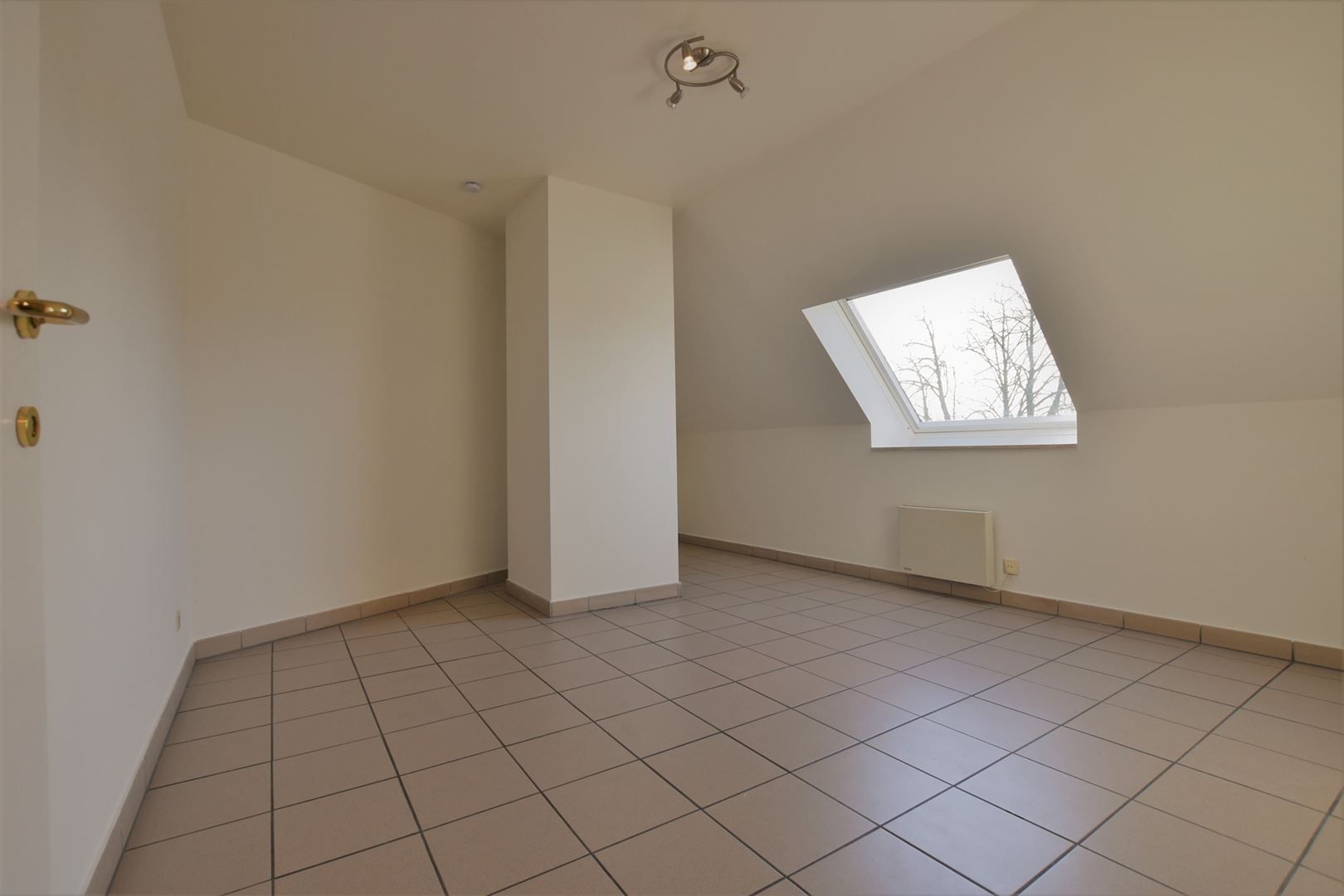 Ruim dakappartement (111m²)  met 3 slpk's en terras foto 12