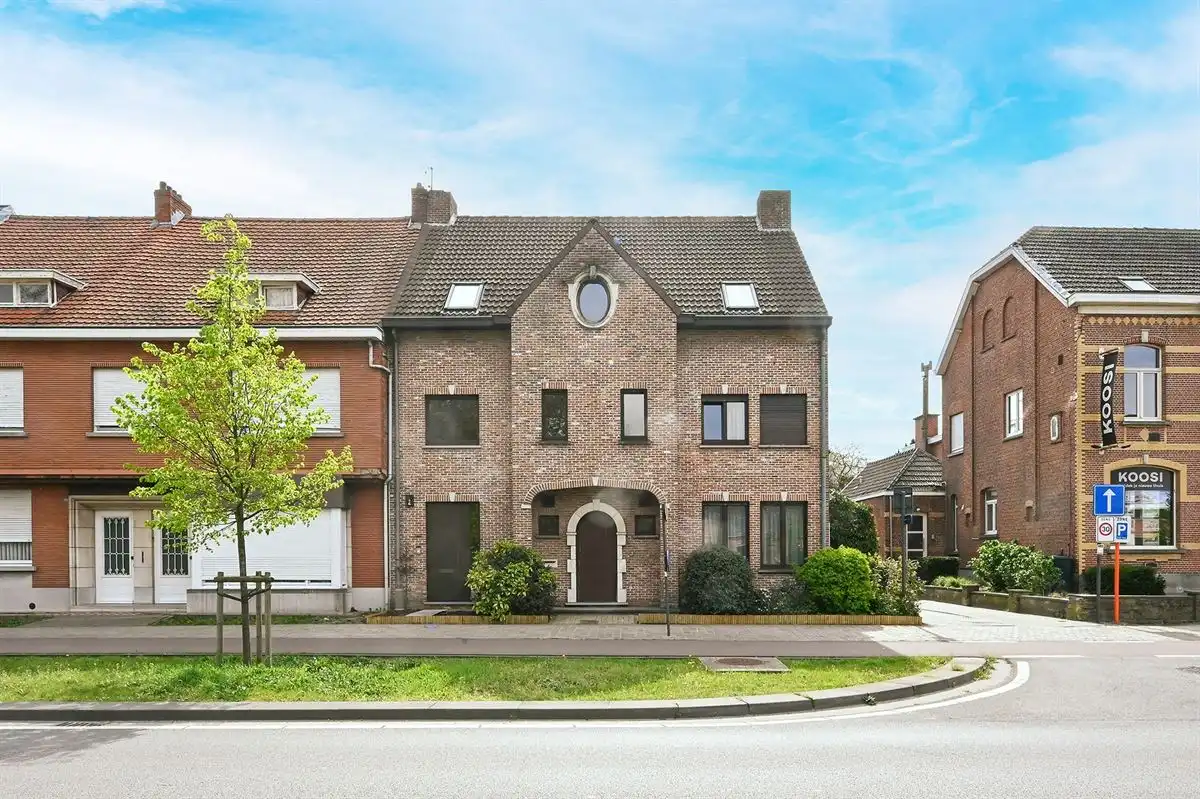 Uniek dakkappartement met zeer grote garage foto 21